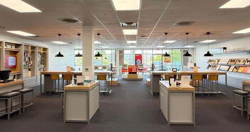 Verizon TCC Coal Creek Commerce Center | 400 Terry Rich Blvd Ste 4, St Clair, PA 17970 | (570) 429-0571